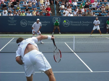 Jonas Bjorkman Serving